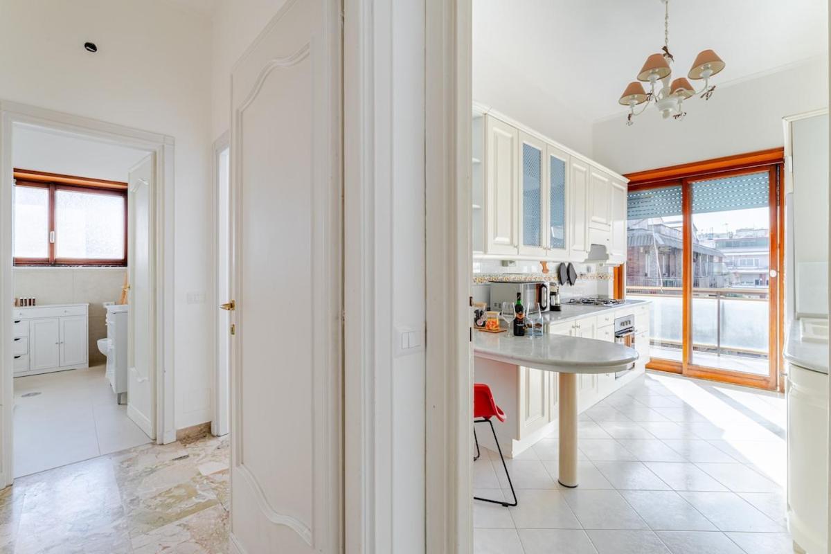 90mq Luxe Vatican Wifi Ac Metro Apartment *